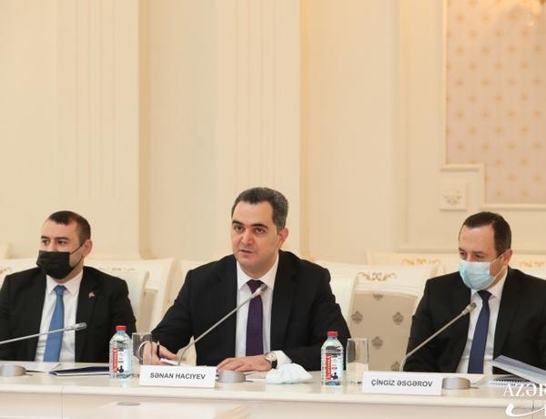 Sənan Hacıyev: “Cənab Prezidentin Fərmanında əksini tapan məsələlərin çoxu artıq həyata keçirilib”