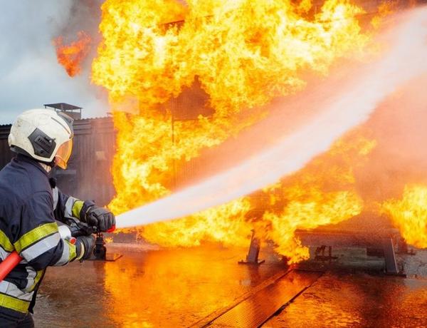 Qusarda ev yanıb, 40 yaşlı kişi yanaraq ölüb