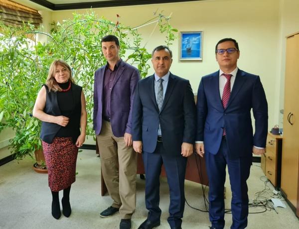 A meeting holds between the International Labor Organization and the Mediation Council