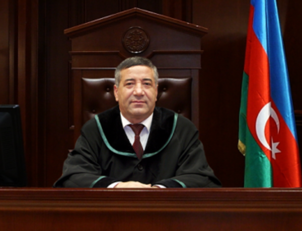 Məhkəmə sədri Tapdıq Mahmudov vəfat etdi