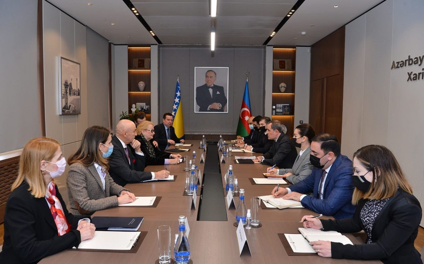 Meeting of Azerbaijani, Bosnia and Herzegovina FMs underway in Baku