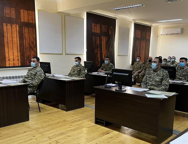 В армии Азербайджана проводятся сборы с командирами батальонов