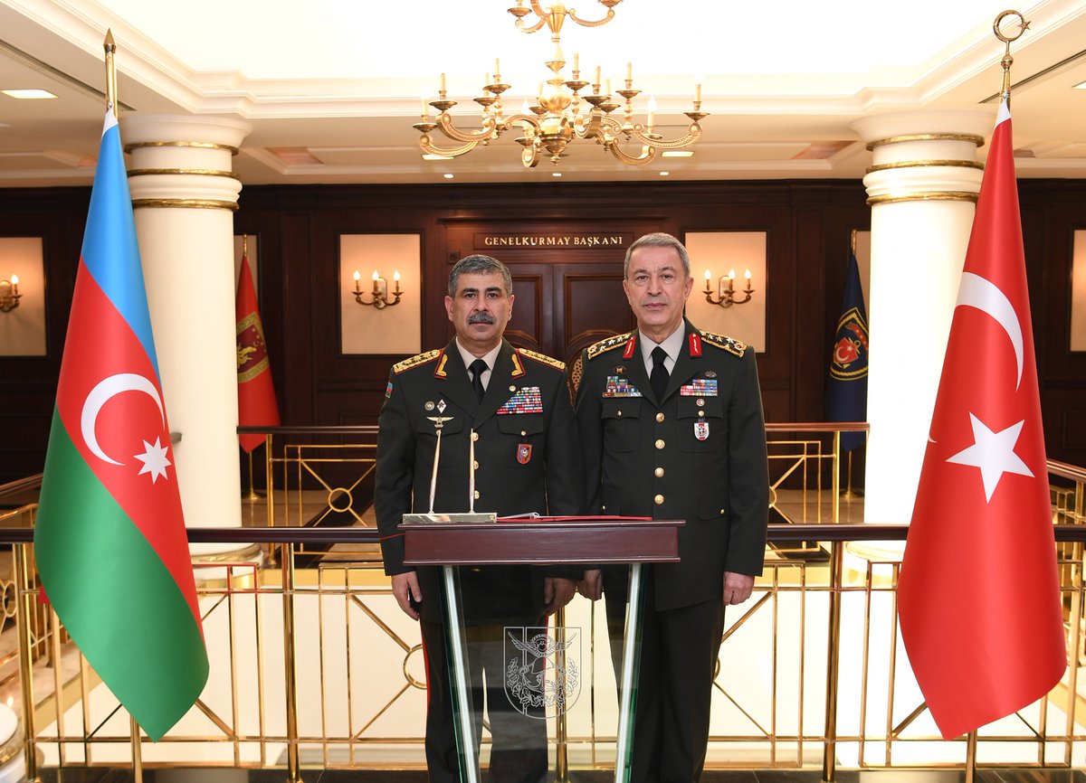 Azerbaijani and Turkish defense ministers hold telephone conversation