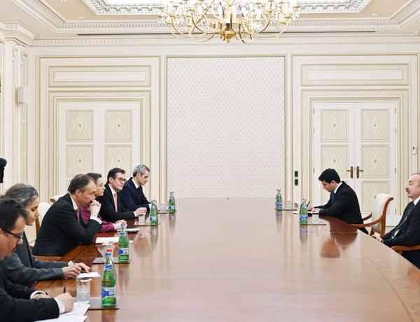Президент принял советника Кабинета Президента Франции и спецпредставителя ЕС по Южному Кавказу