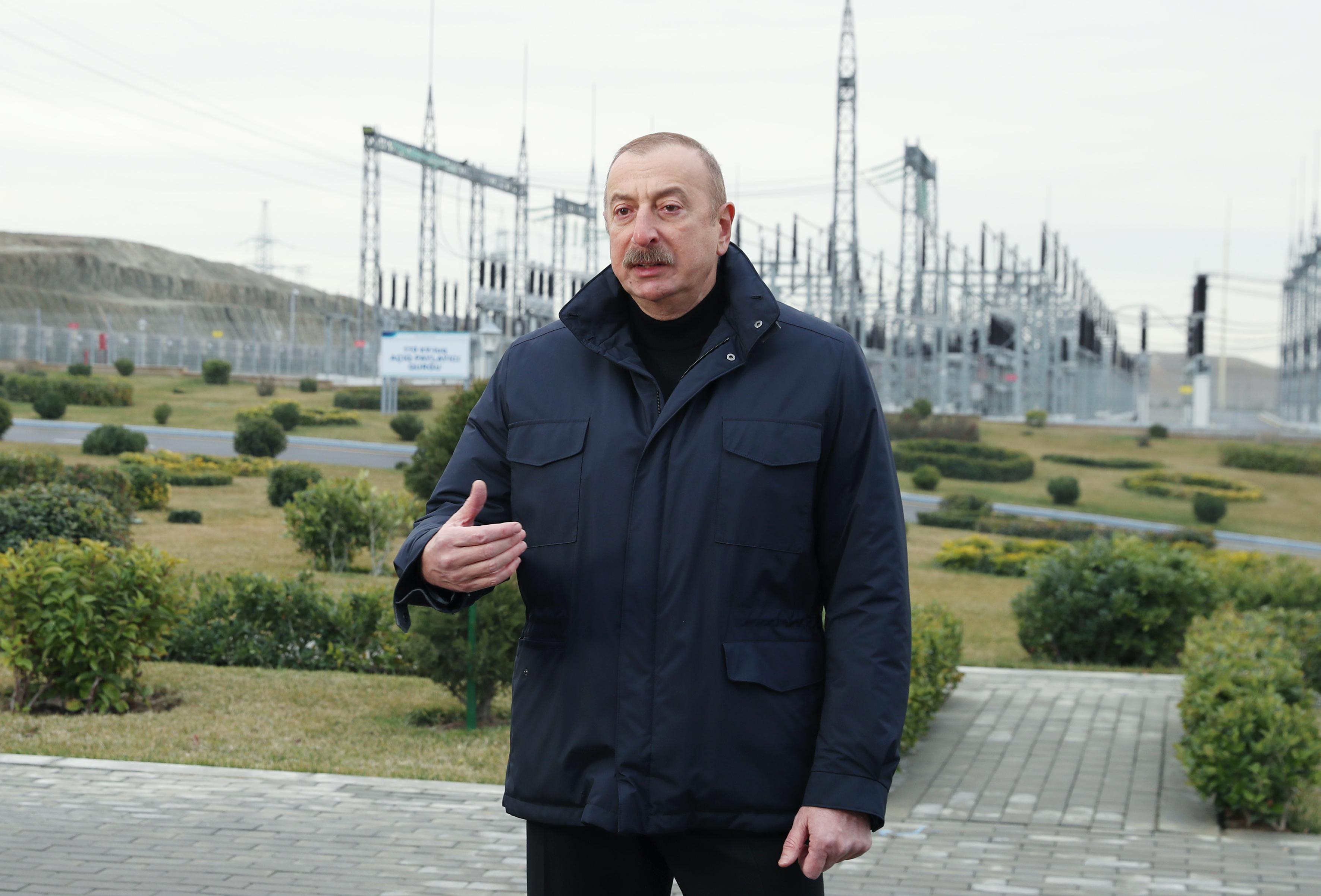 President of Azerbaijan addresses local and foreign investors