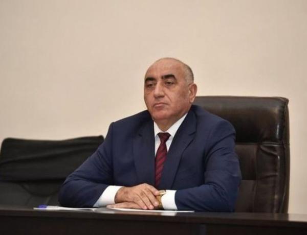 Həbsdə ölən sabiq icra başçısının cinayət işinə xitam verildi, əmlakı üzərindən həbs götürüldü