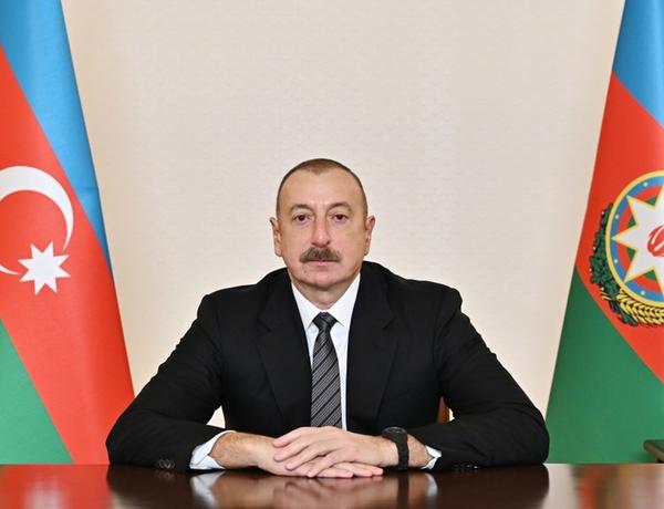 Ильхам Алиев поделился публикацией в связи с 8 Марта