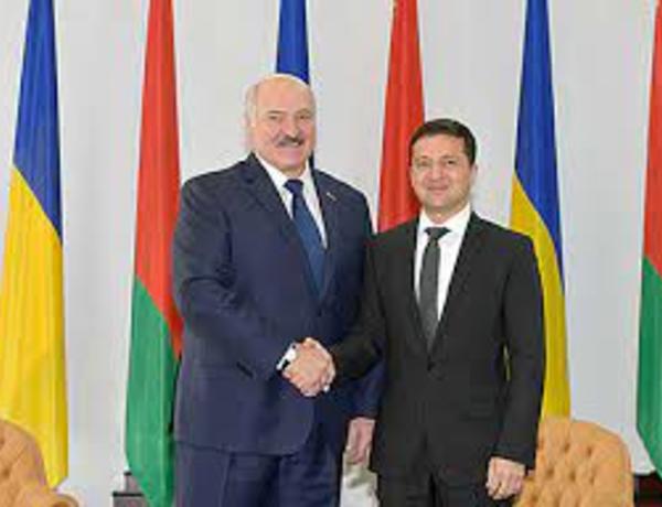 Зеленский и Лукашенко провели телефонный разговор