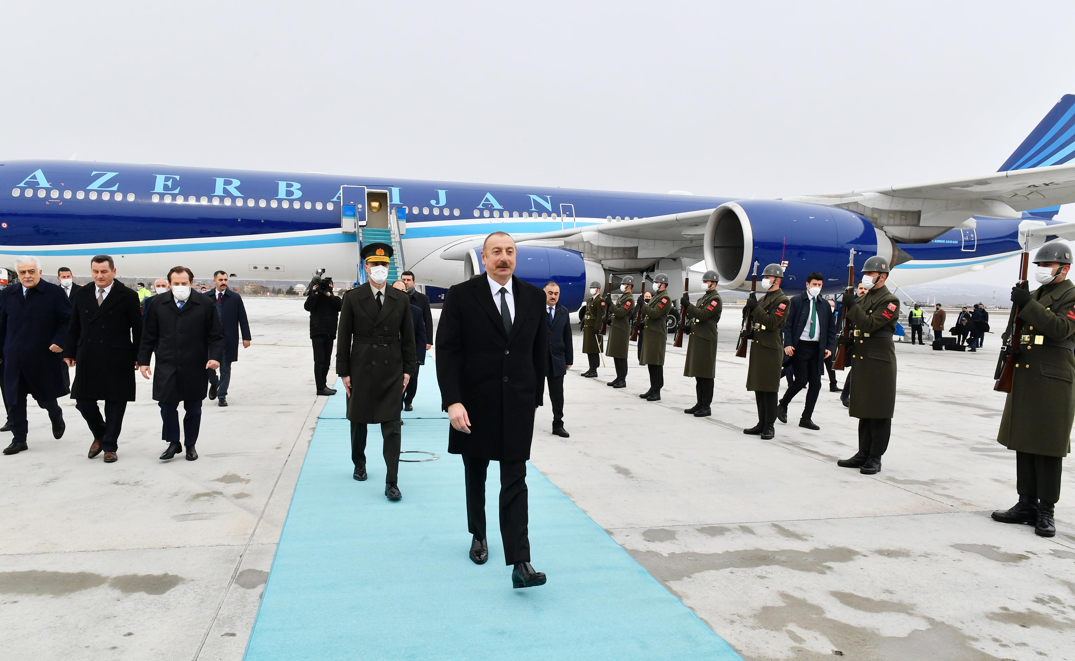 President Ilham Aliyev embarks on working visit to Turkiye