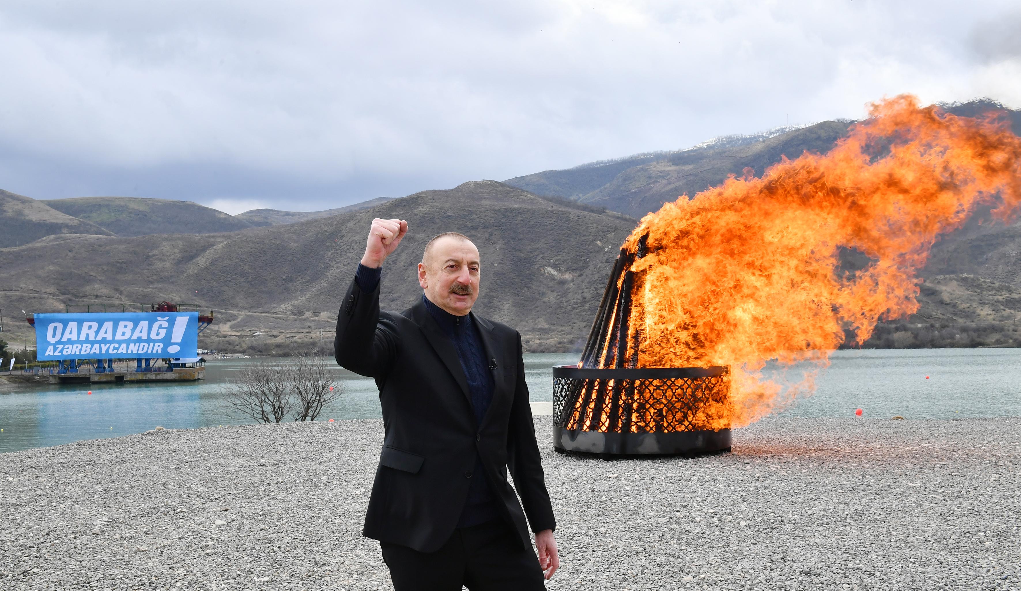 Какого числа новруз байрам в азербайджане. Ilkham Aliyev nervous. Новруз в Азербайджане. Праздник Новруз байрам в Азербайджане.