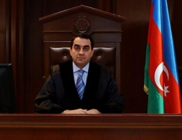 Hakim Azər Paşayevə ağır itki üz verib