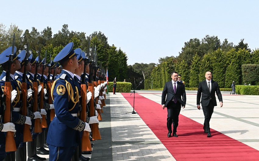 Official welcoming ceremony for President of Kyrgyzstan held in Azerbaijan