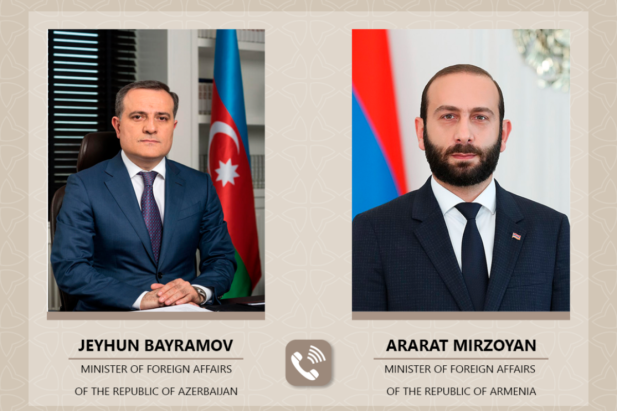 Azerbaijani, Armenian FMs talk over phone