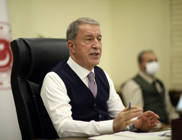 Хулуси Акар: Мы продолжаем поддерживать азербайджанских братьев плечом к плечу, единым кулаком