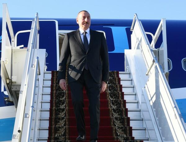 Президент Азербайджана прибыл в Турцию