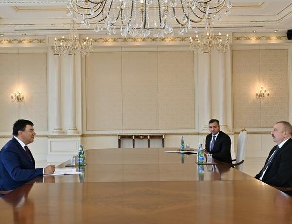 Президент Ильхам Алиев принял заместителя премьер-министра Узбекистана