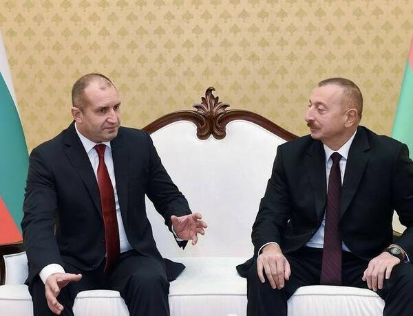 Болгарский лидер пригласил президента Ильхама Алиева посетить его страну