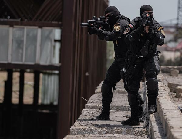 Polis Bakıda əməliyyat keçirdi, 117 nəfər saxlanıldı –