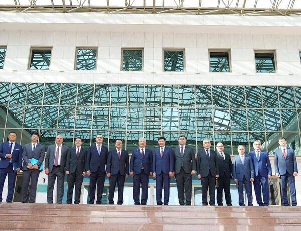 Ali Məhkəmənin rəhbərliyi Qazaxıstanda işgüzar səfərdə olub