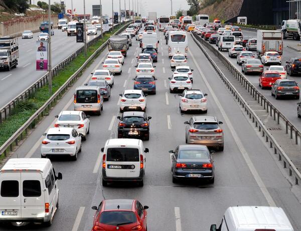 Bakıda bəzi yollarda tıxac var –