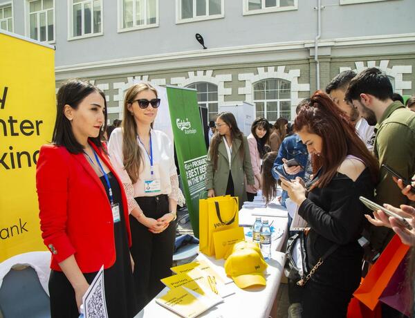 Yelo Bank активно сотрудничает с университетами —