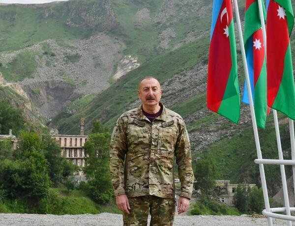 Президент Ильхам Алиев посетил Гёйгёль, Кяльбаджар и Лачин