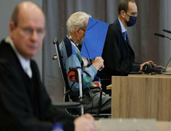 3518 dustağın ölümündə ittiham olunan Almaniya tarixinin ən yaşlı müttəhimi hakim qarşısına çıxarıldı