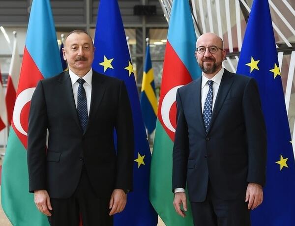 Шарль Мишель позвонил президенту Азербайджана Ильхаму Алиеву