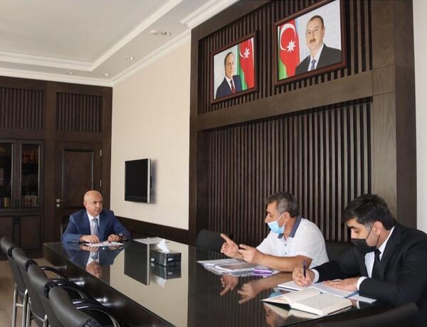 Bakı Apellyasiya Məhkəməsinin sədri vətəndaşları qəbul etdi