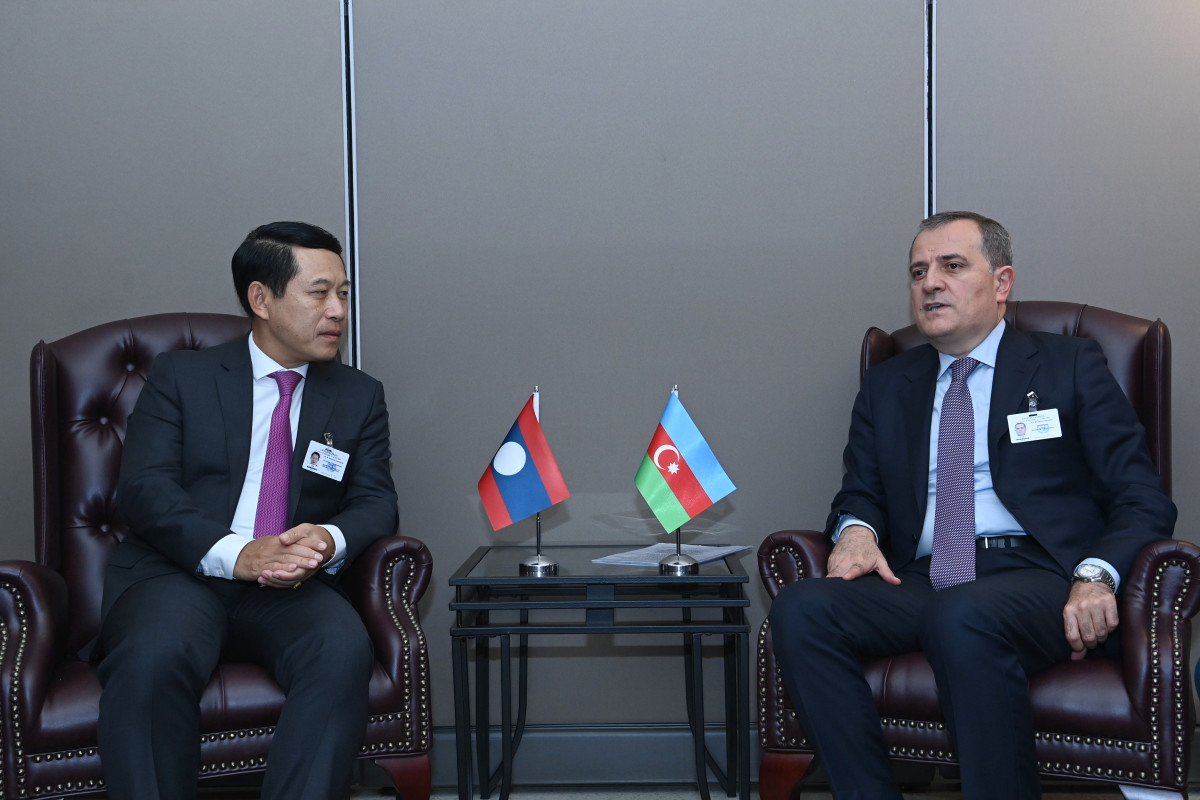Azerbaijani FM meets with Laotian and Nicaraguan counterparts