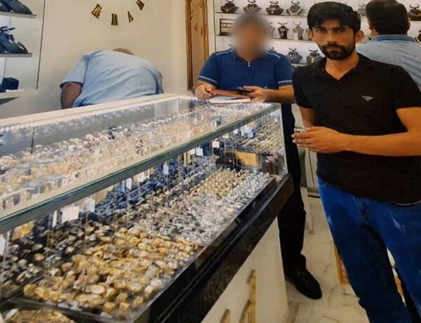 Mühafizəçi işlədiyi bağ evindən 35 min manatlıq qızıl oğurladı –