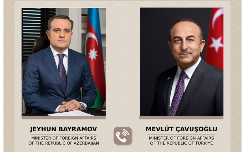 Azerbaijani and Turkish FMs hold phone conversation