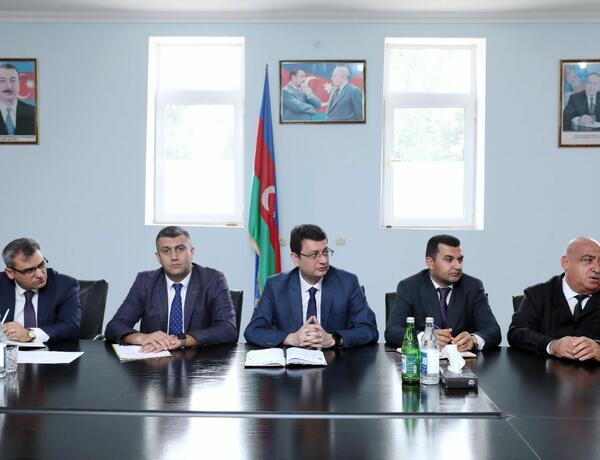 “Azəriqaz”ın məsul şəxsləri Sumqayıtda sahibkarlarla görüş keçirdi –