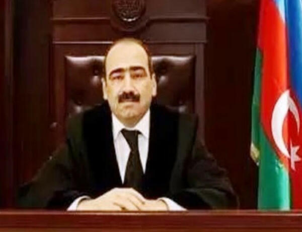 Azərbaycanda sabiq məhkəmə sədrinə qarşı külli miqdarda dələduzluq edilib