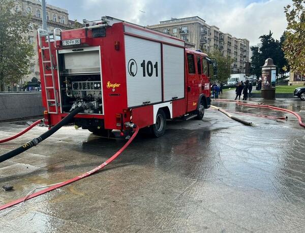 Bakıda yeraltı piyada keçidinə dolan su boşaldılıb –