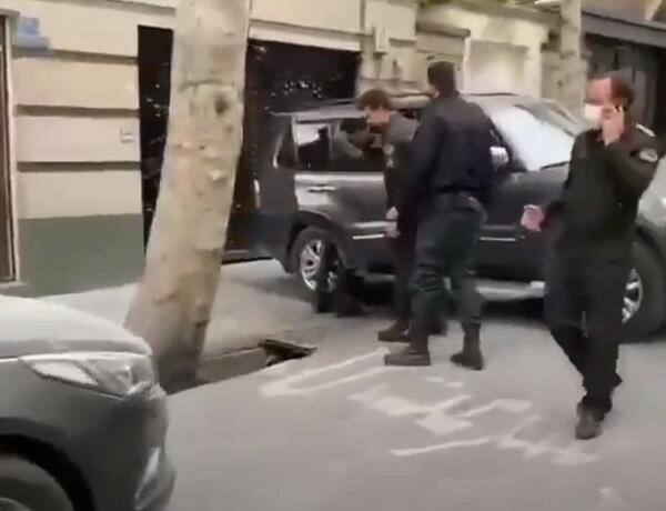 Azərbaycanın İrandakı səfirliyinə hücum edən şəxs saxlanıldı