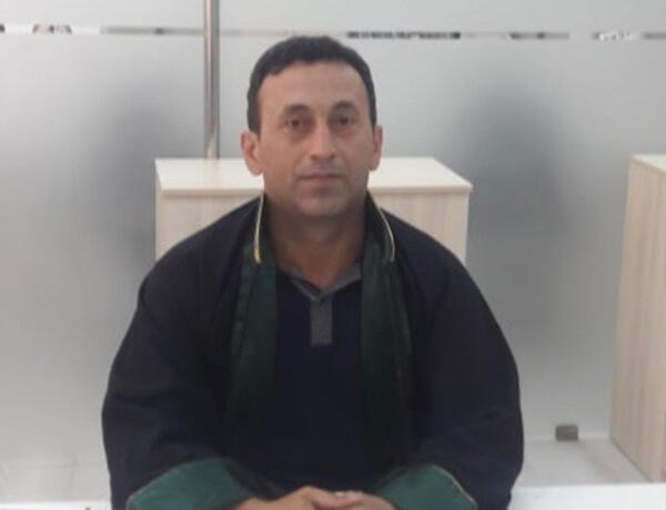 Azərbaycanda vəkil intihar etdi