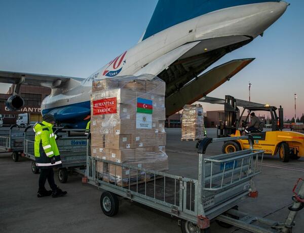 Гуманитарная помощь из Азербайджана доставлена в Турцию —