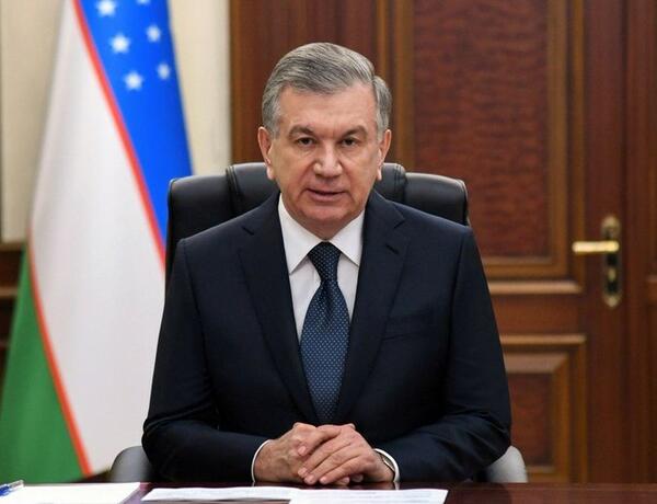 Президент Узбекистана посетит с рабочим визитом Азербайджан