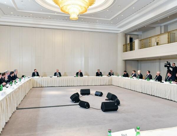 Состоялась встреча президента Азербайджана с деловыми людьми Германии