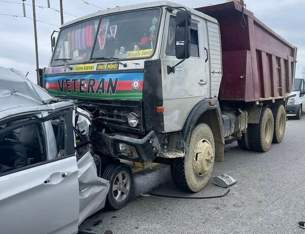 Salyanda ağır yol qəzası olub, 3 nəfər ölüb, 3 nəfər yaralanıb –