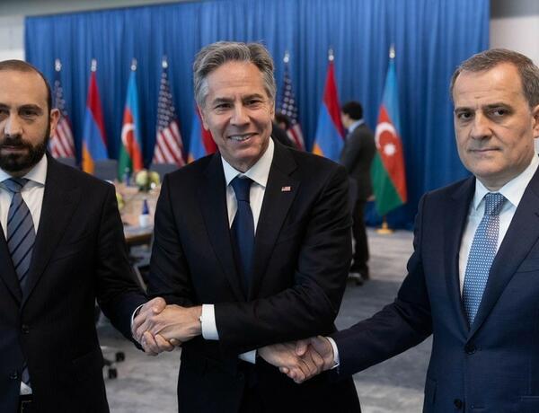 В США с участием госсекретаря Блинкена прошла встреча глав МИД Азербайджана и Армении