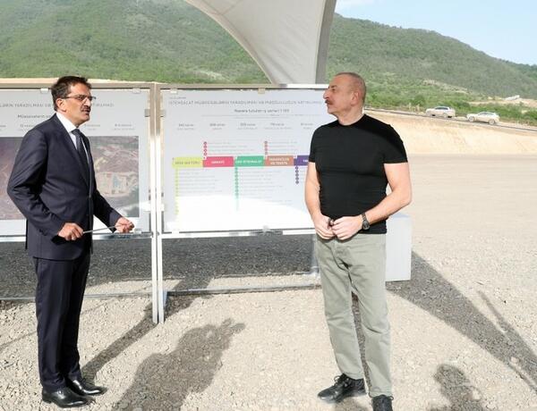 Dövlət başçısı Laçın şəhərində Aqro və Sənaye Parkında görülən işlərlə tanış oldu