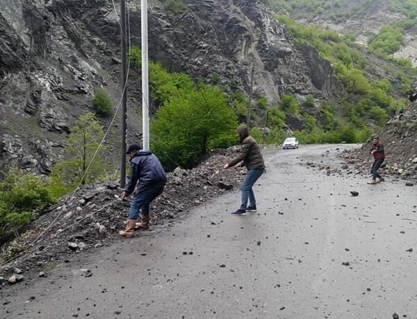 İsmayıllı-Lahıc yolunda hərəkət qismən bərpa olundu