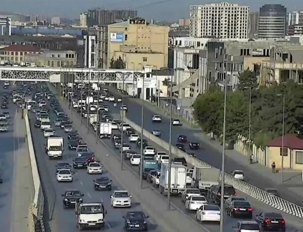 Bakıda 15 istiqamətdə sıxlıq müşahidə olunur