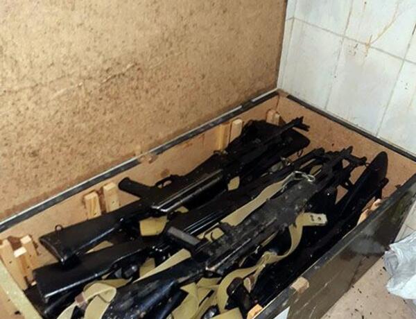 В Ханкенди обнаружены оружие и боеприпасы