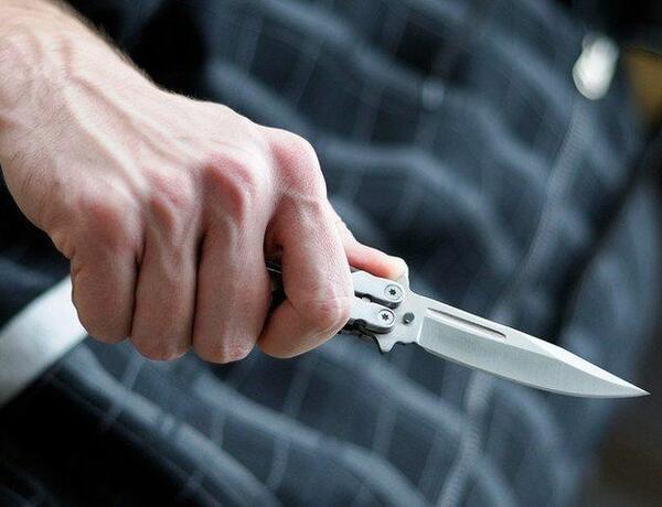 İstanbulda şagirdlər arasında bıçaqlı dava: