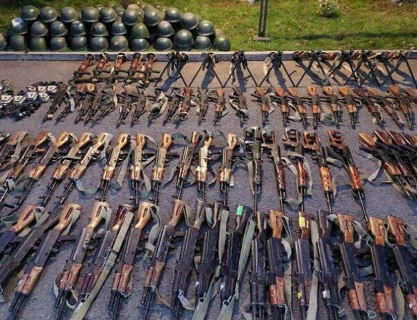 В Ханкенди обнаружено большое количество боеприпасов