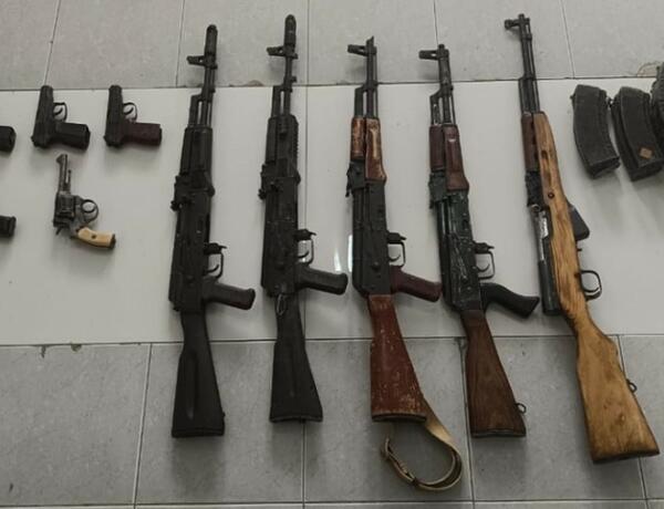 В Ханкенди обнаружены оружие и боеприпасы