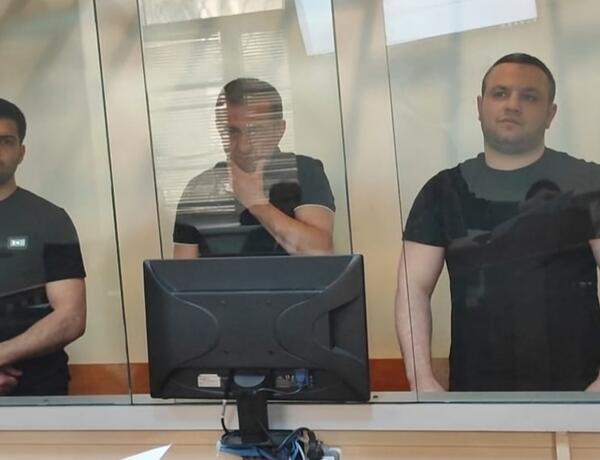 “Nicat Lənkəranski” ləqəbi ilə tanınan şəxsi öldürməyə cəhddə təqsirləndirilən şəxslərin növbəti məhkəməsi keçirilib